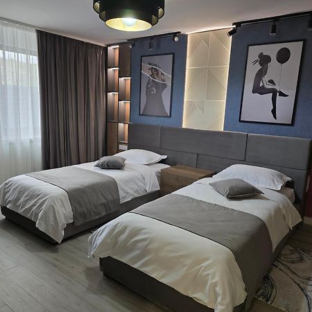 Monarc Boutique Aparthotel - Self Check-In Visan Exterior foto